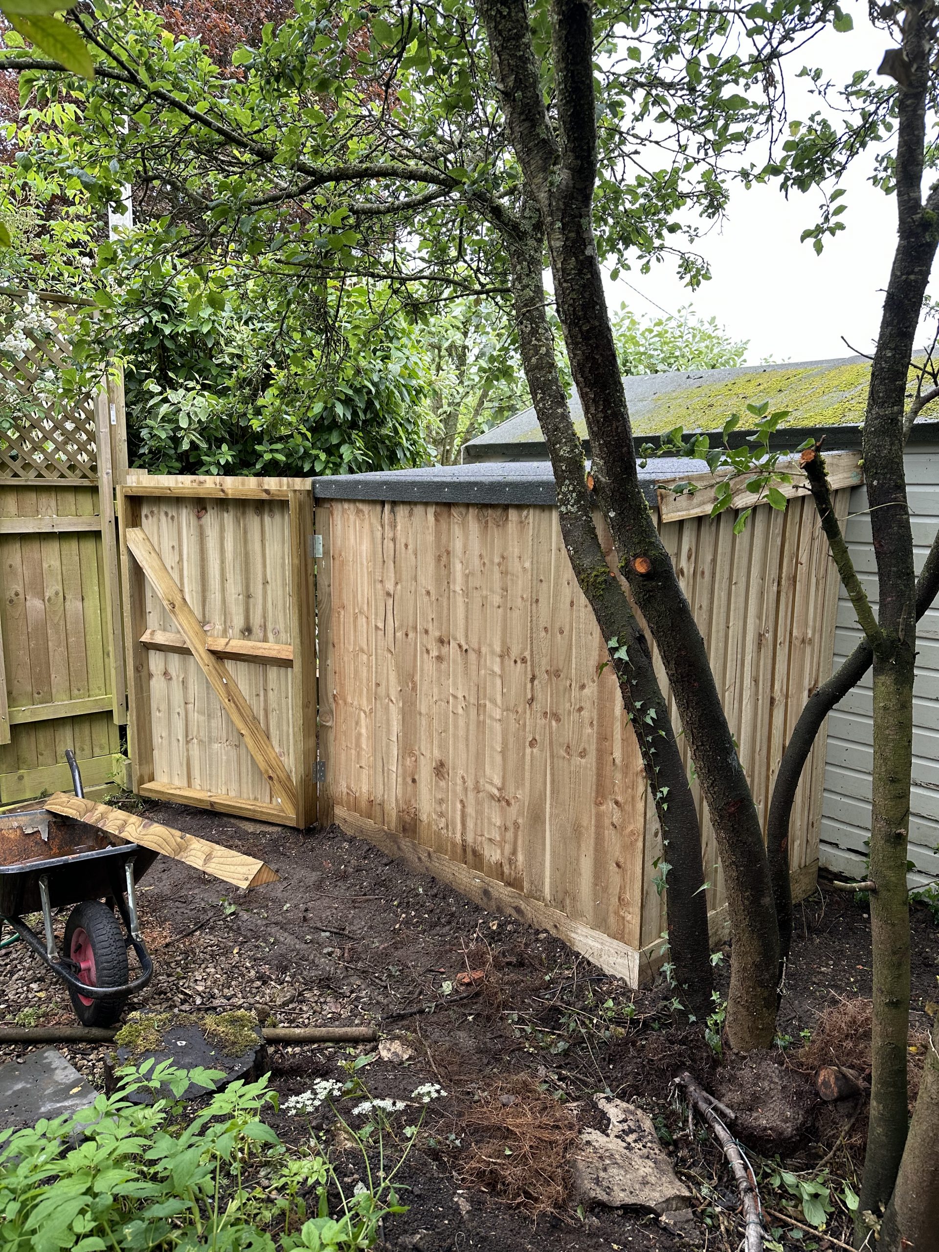 Fence Contracting & Jetty Building