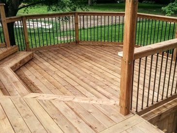 Custom deck construction by Forrest City Fencing Ltd in London Ontario