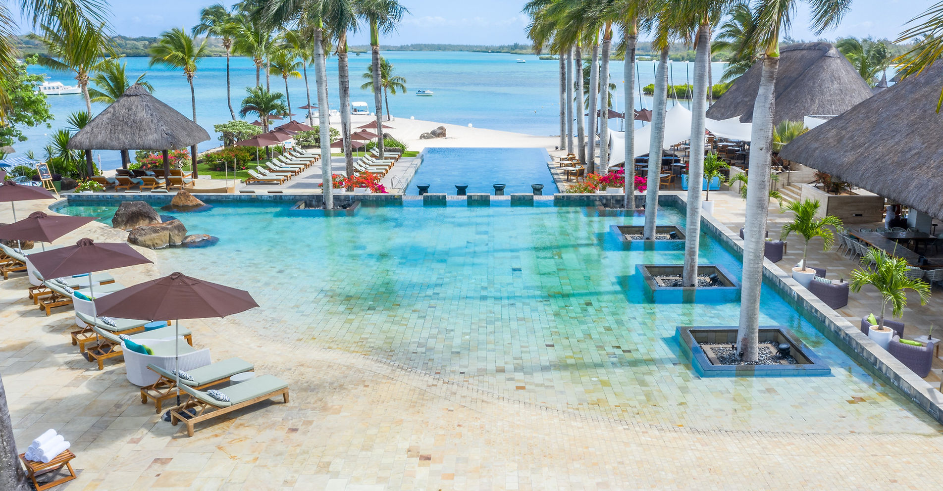 Dining experience at Riu Palace Maldivas