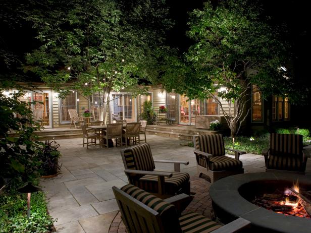 Professionally installed outdoor LED lighting illuminating a Tampa Bay home at night