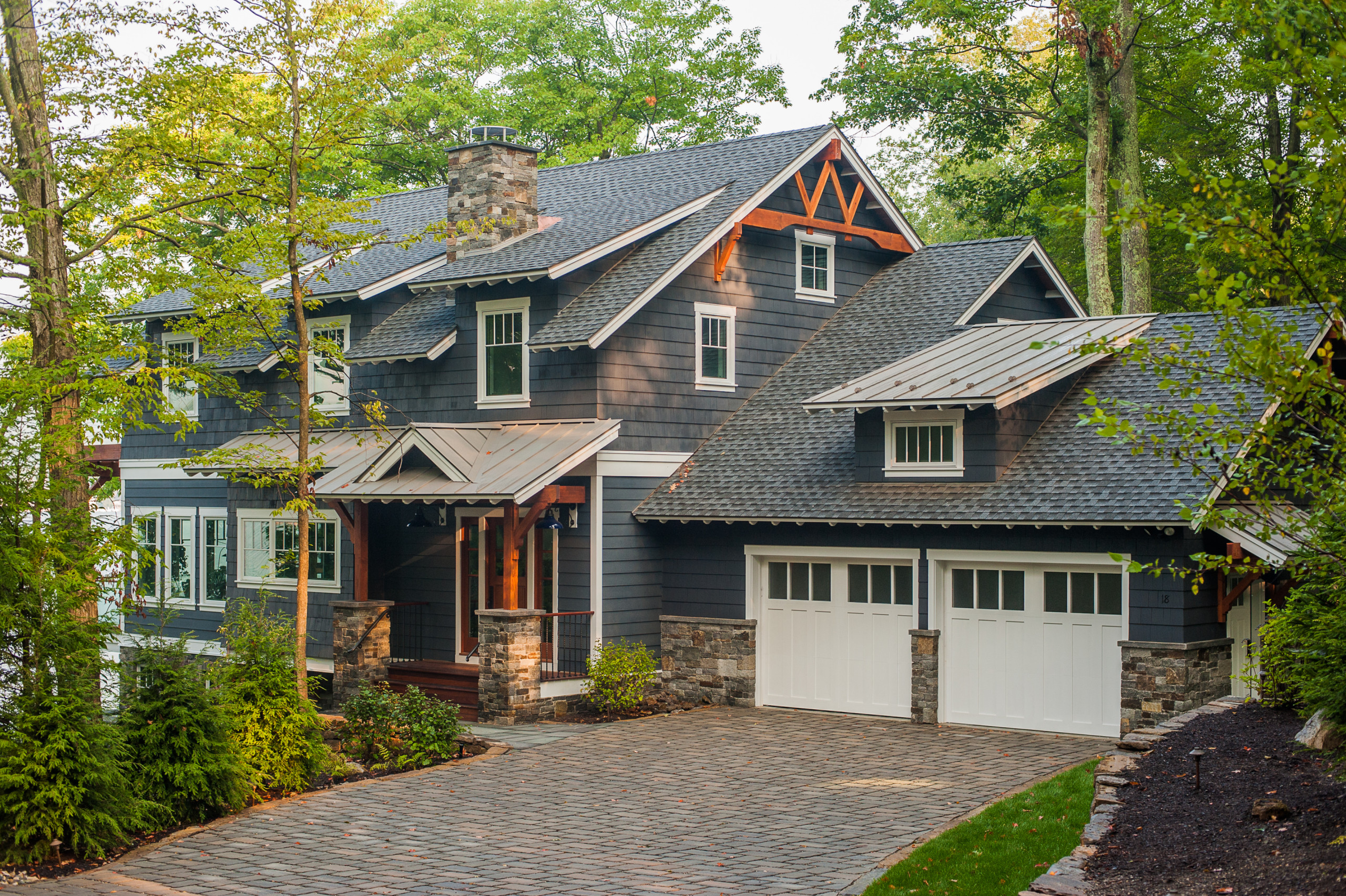 Beautiful home with new replacement windows and fresh exterior