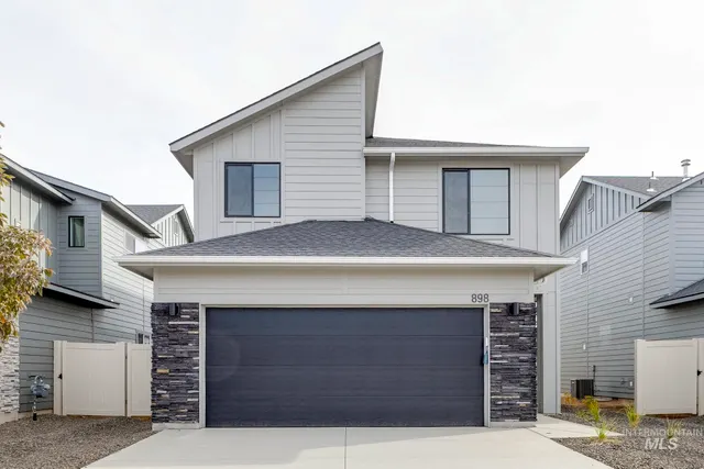 418 Sunridge Ct, Caldwell, Idaho - home for sale