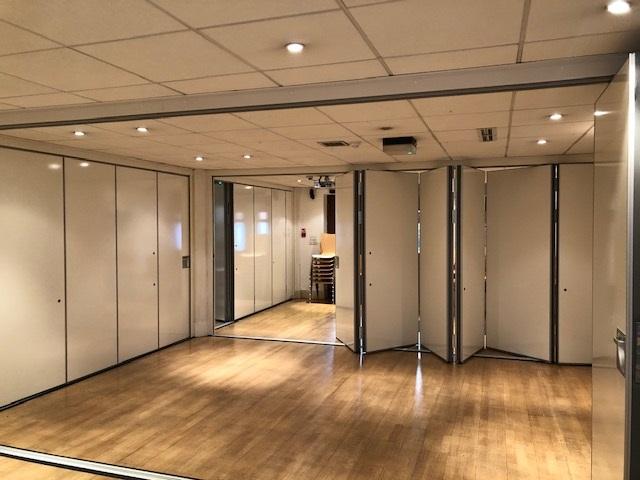 MG100E Electric Operable Walls — ModernGlide UK movable wall systems