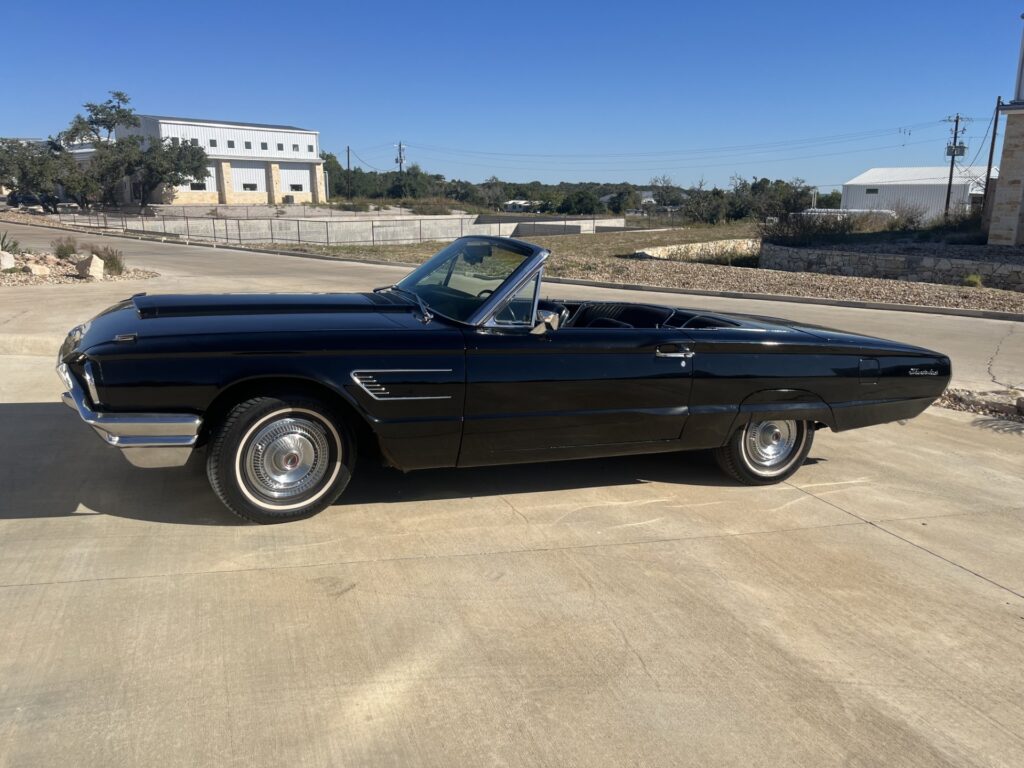1965 Ford Thunderbird
